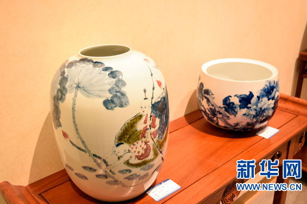 甘肃省首届“景德镇收藏级陶瓷艺术品展览”(图2)